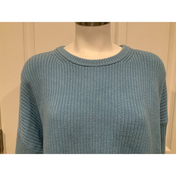 Reformation Blue Knit Cropped Sweater Crew Neck, Size Medium - Picture 2 of 9